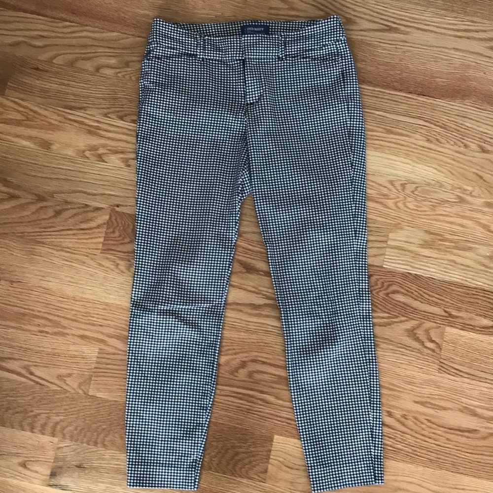 Cropped pants very snug fit